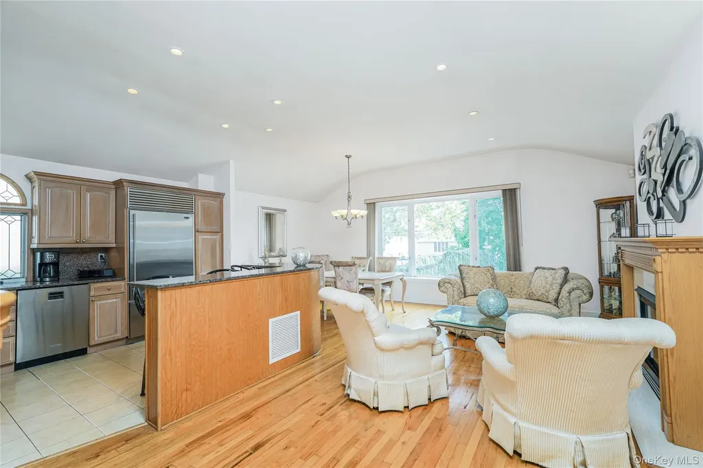 171 Merrill Avenue Staten Island NY 10314