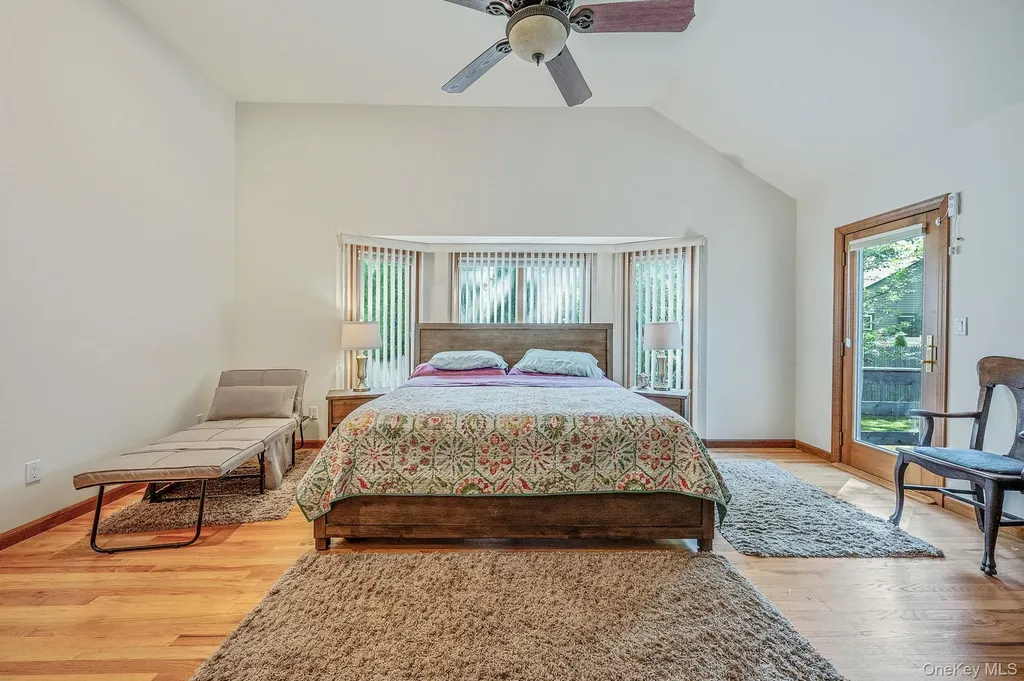 6 Bay Drive Hampton Bays NY 11946