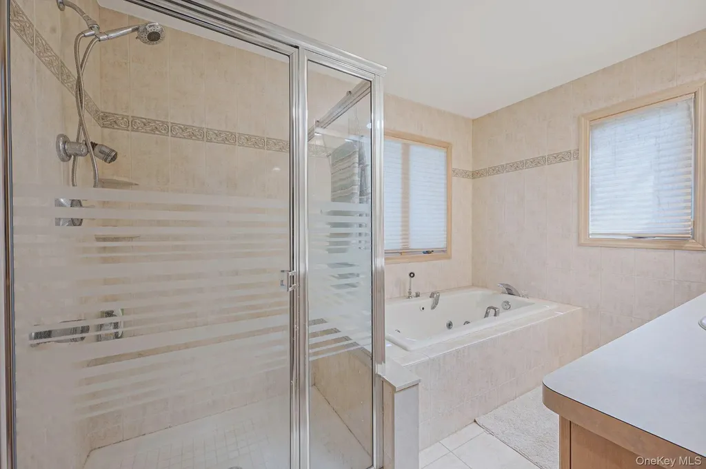 6 Bay Drive Hampton Bays NY 11946