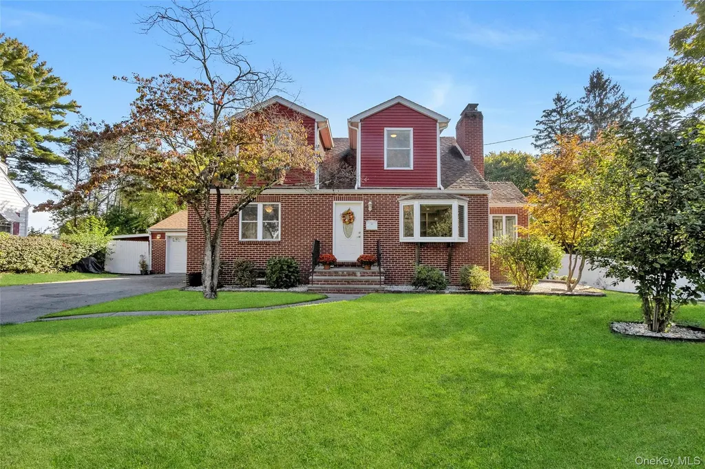 10 Lakeview Avenue Poughkeepsie NY 12601
