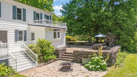 202 Buckwheat Bridge Germantown NY 12526