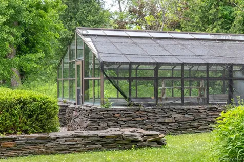 202 Buckwheat Bridge Germantown NY 12526