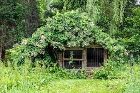 202 Buckwheat Bridge Germantown NY 12526