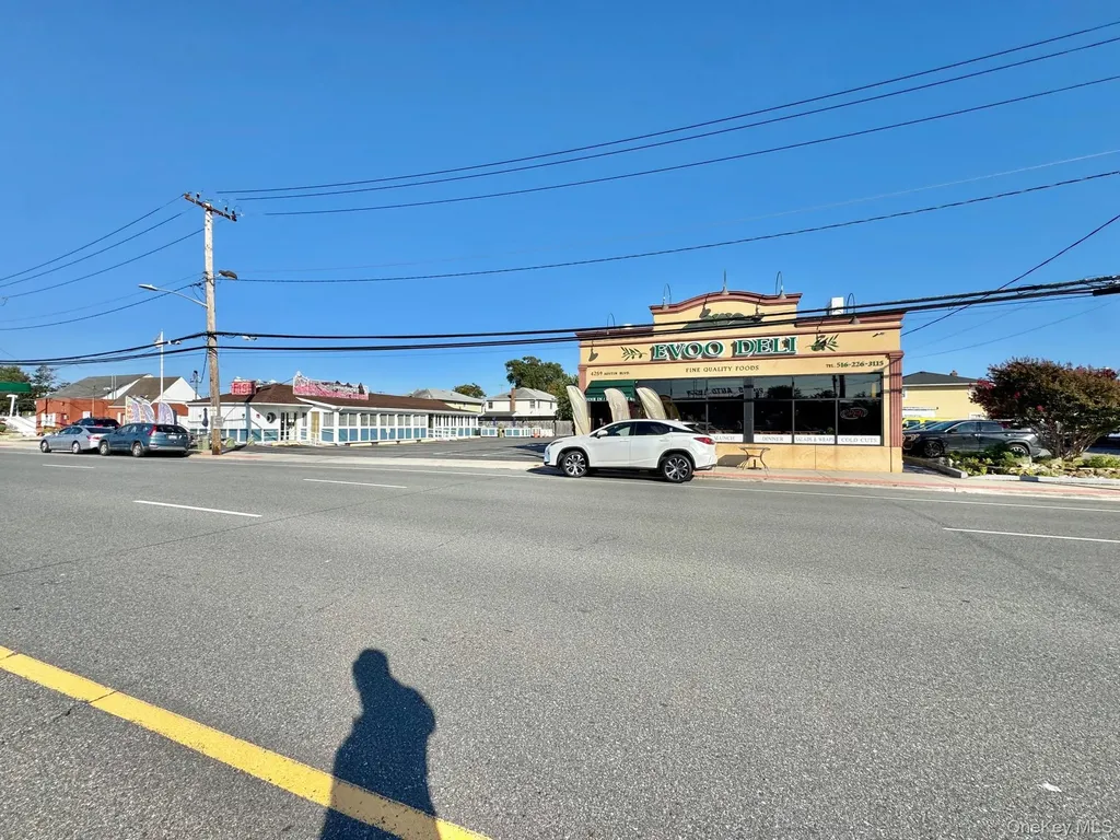4259 Austin Boulevard Island Park NY 11558