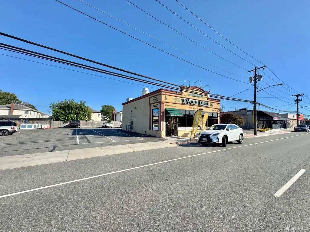 4259 Austin Boulevard Island Park NY 11558