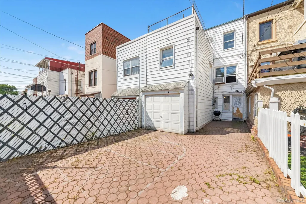 1953 E 27th Street Brooklyn NY 11229