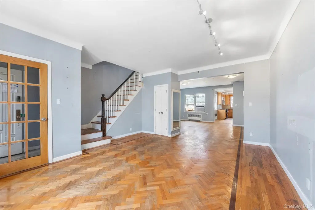 1953 E 27th Street Brooklyn NY 11229
