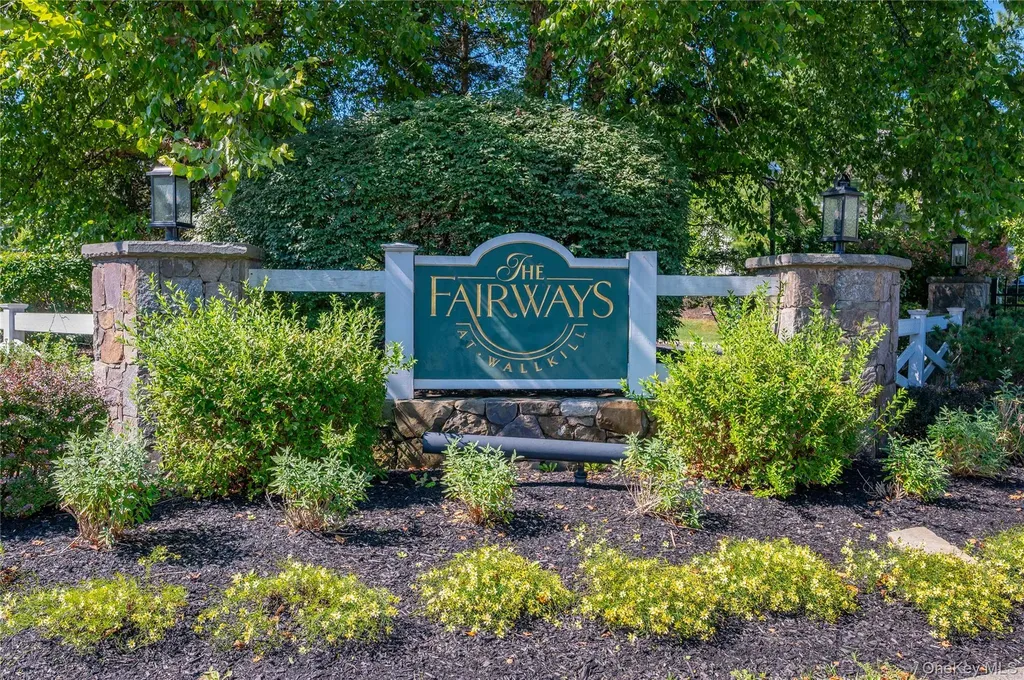 19 Putters Way Middletown NY 10940