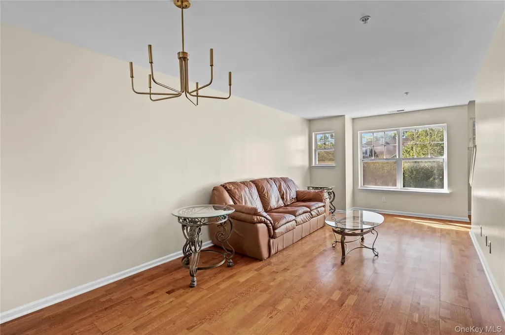 19 Putters Way Middletown NY 10940