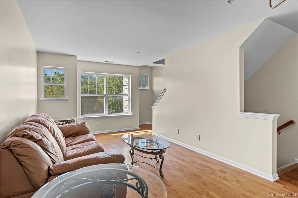 19 Putters Way Middletown NY 10940
