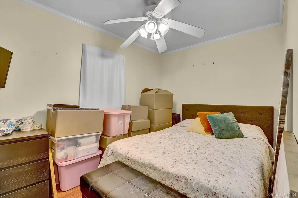 10 Barnyard Lane Levittown NY 11756
