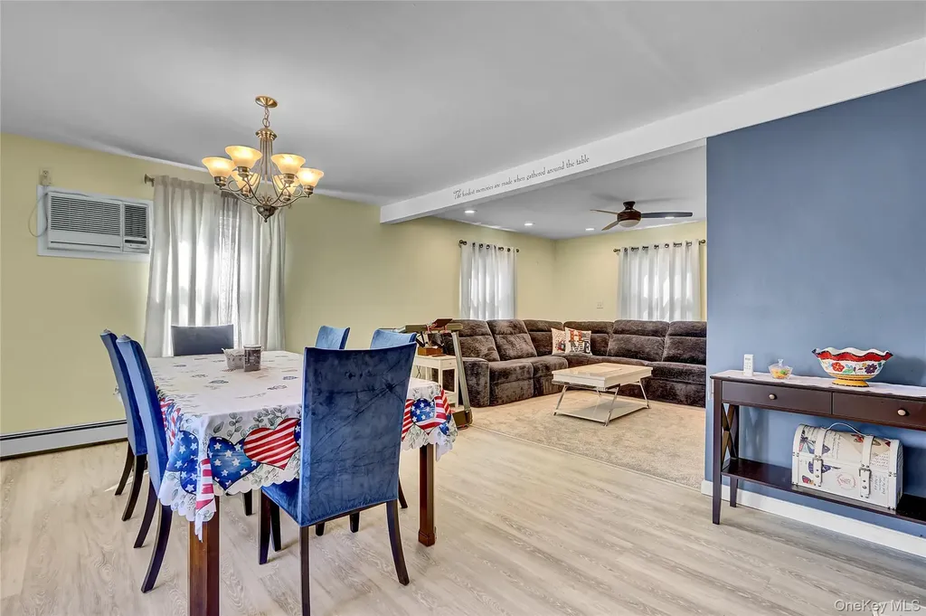 10 Barnyard Lane Levittown NY 11756