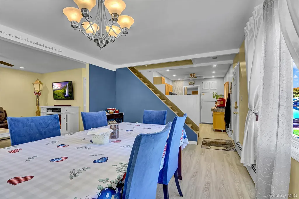 10 Barnyard Lane Levittown NY 11756