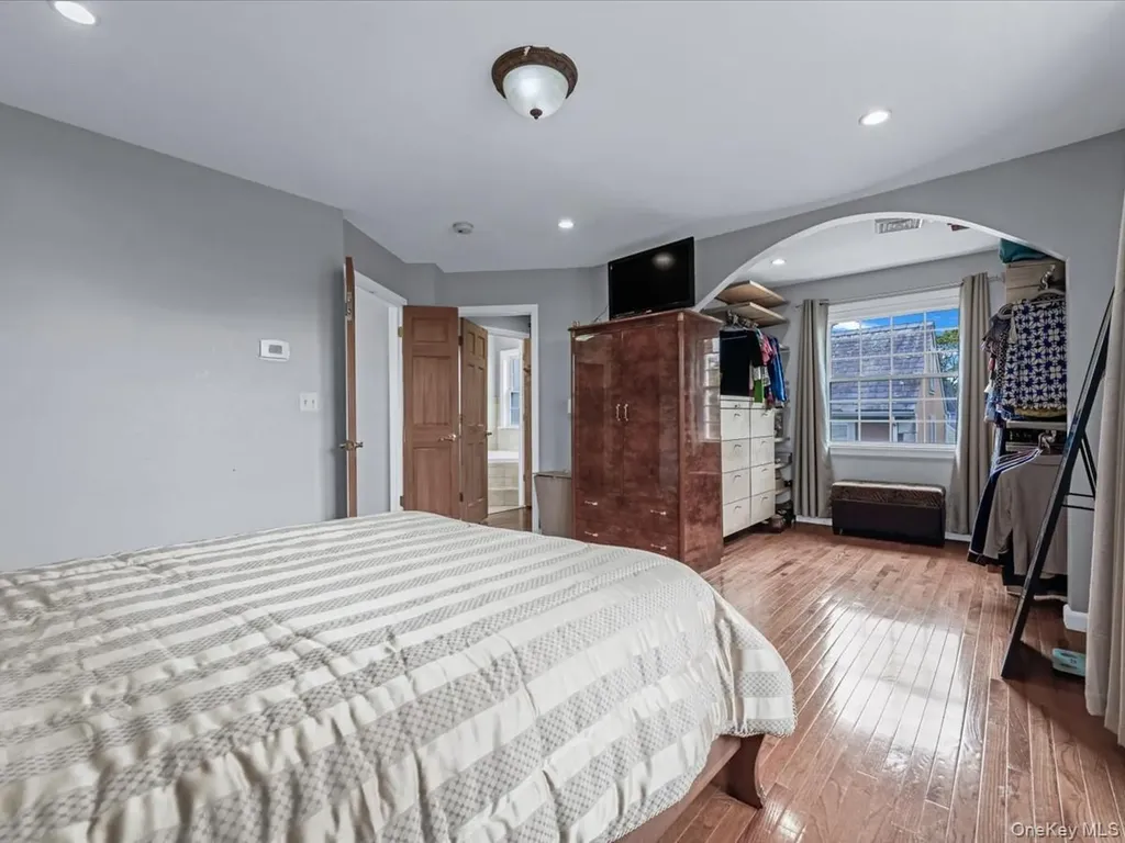 33 Berkshire Road Yonkers NY 10710