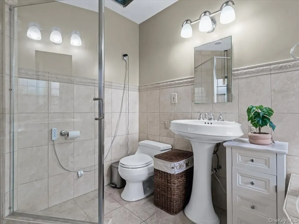 33 Berkshire Road Yonkers NY 10710