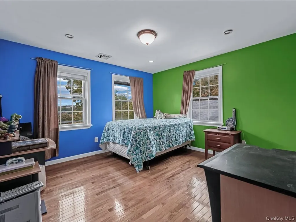 33 Berkshire Road Yonkers NY 10710