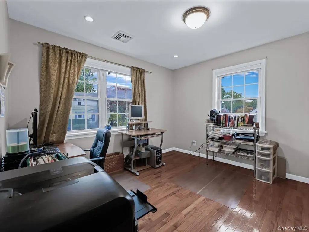 33 Berkshire Road Yonkers NY 10710