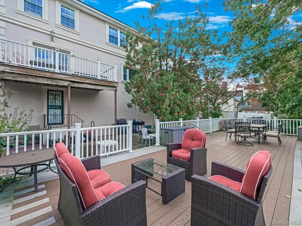 33 Berkshire Road Yonkers NY 10710