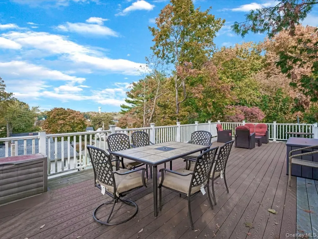 33 Berkshire Road Yonkers NY 10710