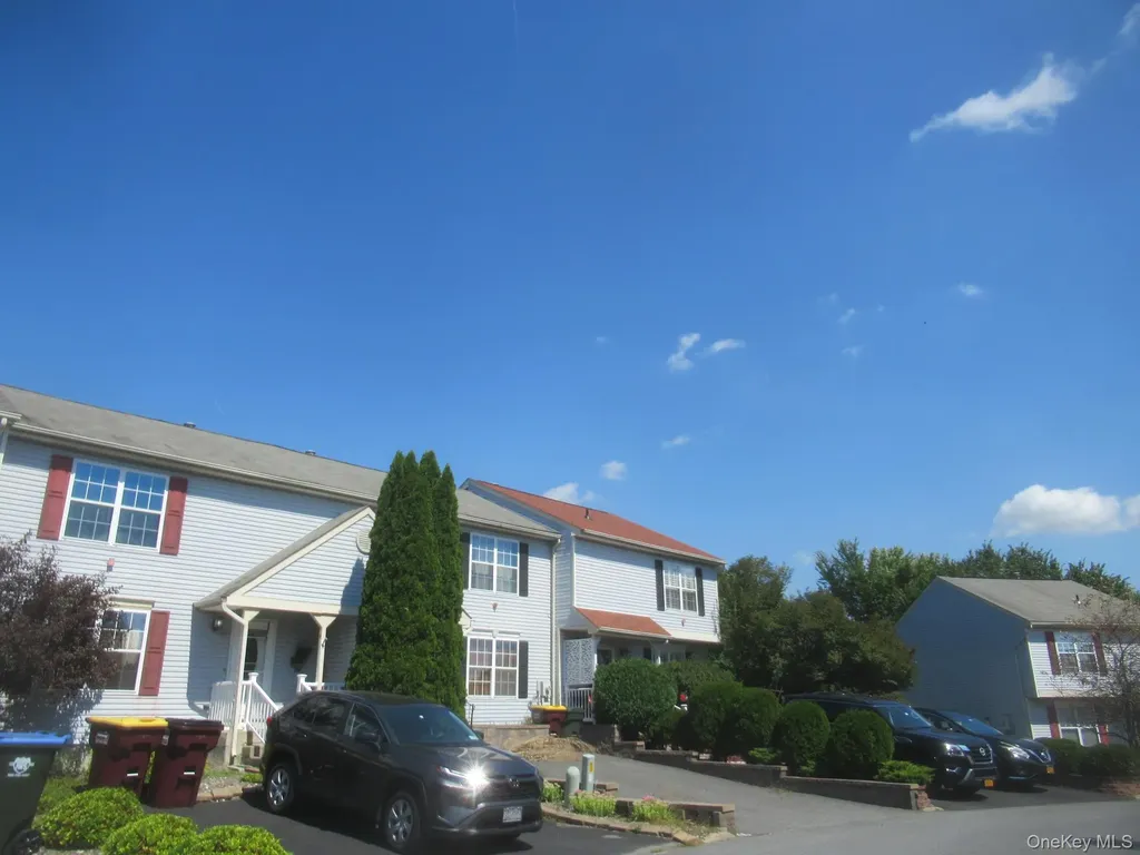 23 Marian Court Warwick NY 10990
