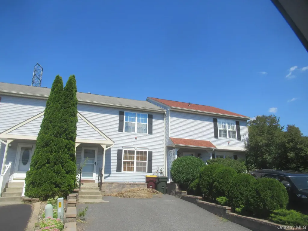 23 Marian Court Warwick NY 10990