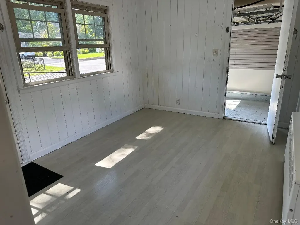 611 Asharoken Boulevard Bay Shore NY 11706