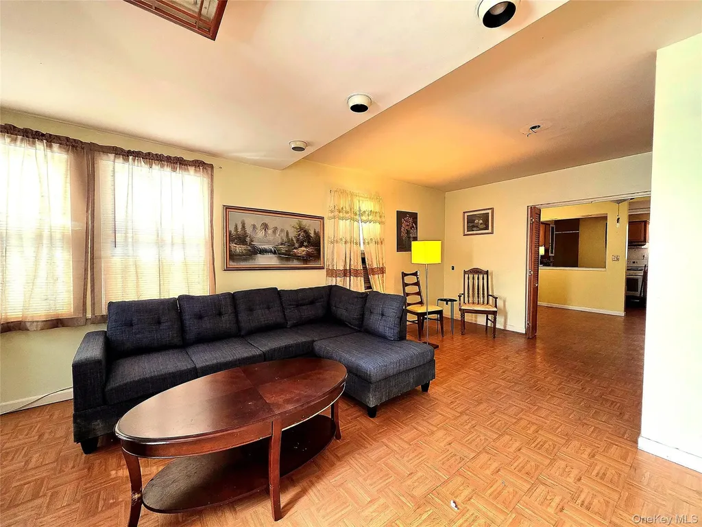 9439 134th Avenue Ozone Park NY 11417