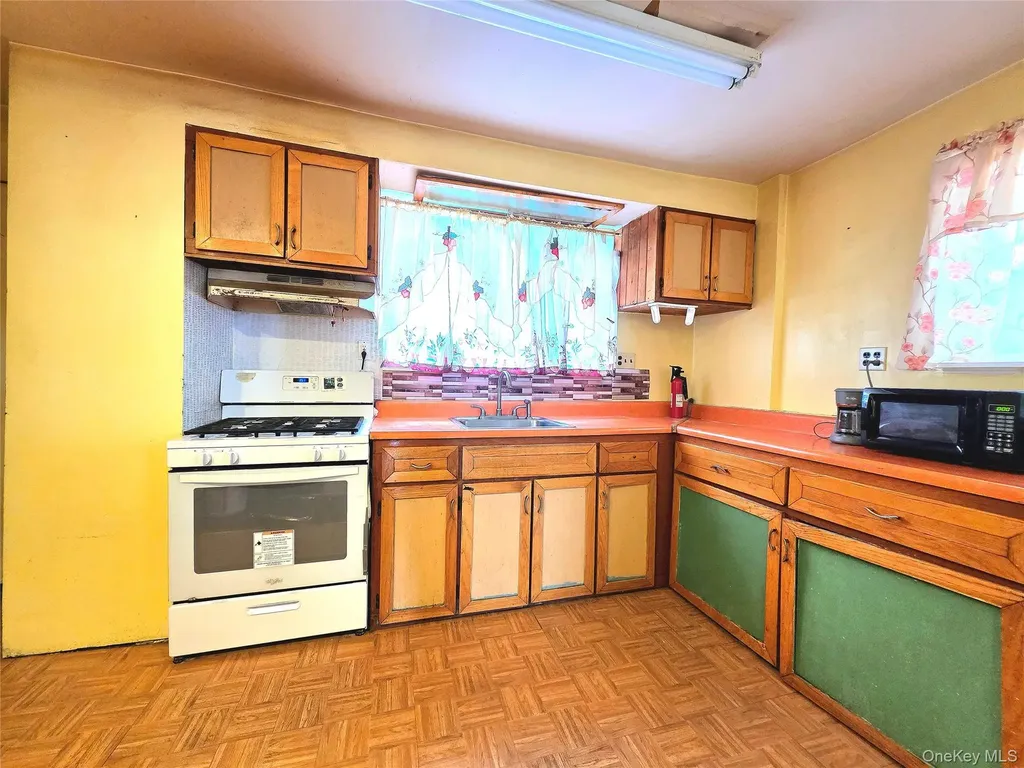 9439 134th Avenue Ozone Park NY 11417