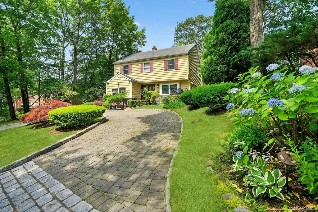 99 Spencer Drive New Rochelle NY 10801