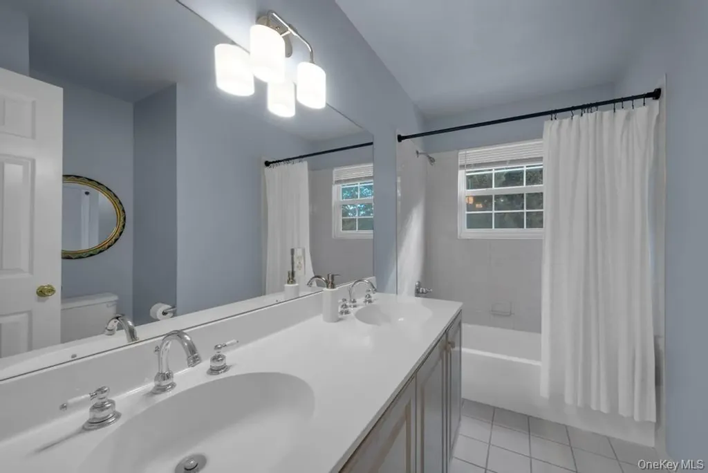 22 Whispering Woods Drive Smithtown NY 11787