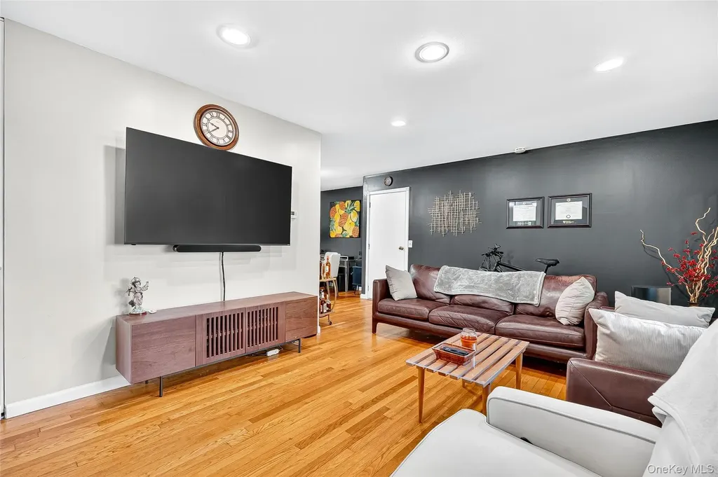 512 High Street Monroe NY 10950