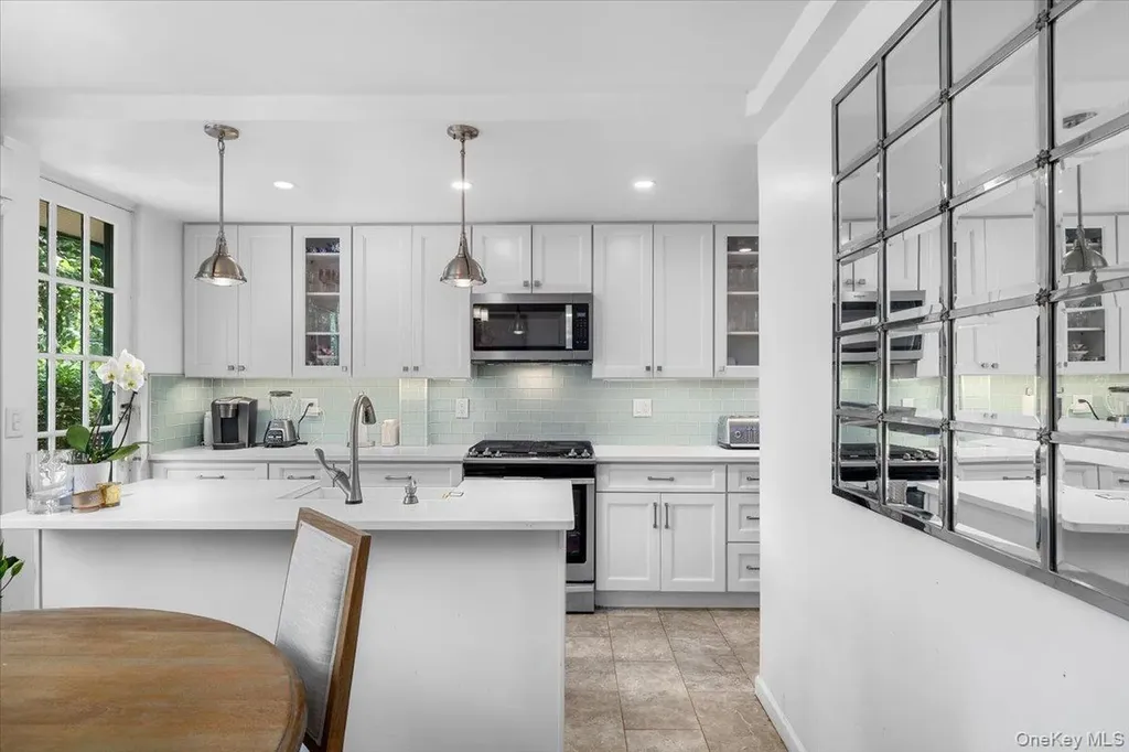 306 Burns Street Forest Hills NY 11375