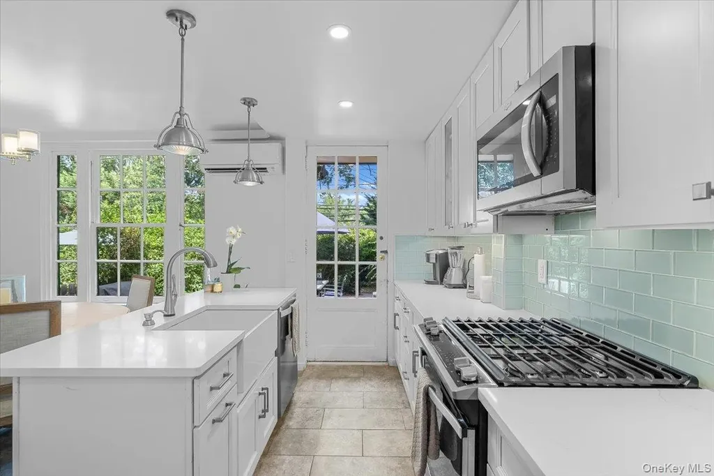 306 Burns Street Forest Hills NY 11375