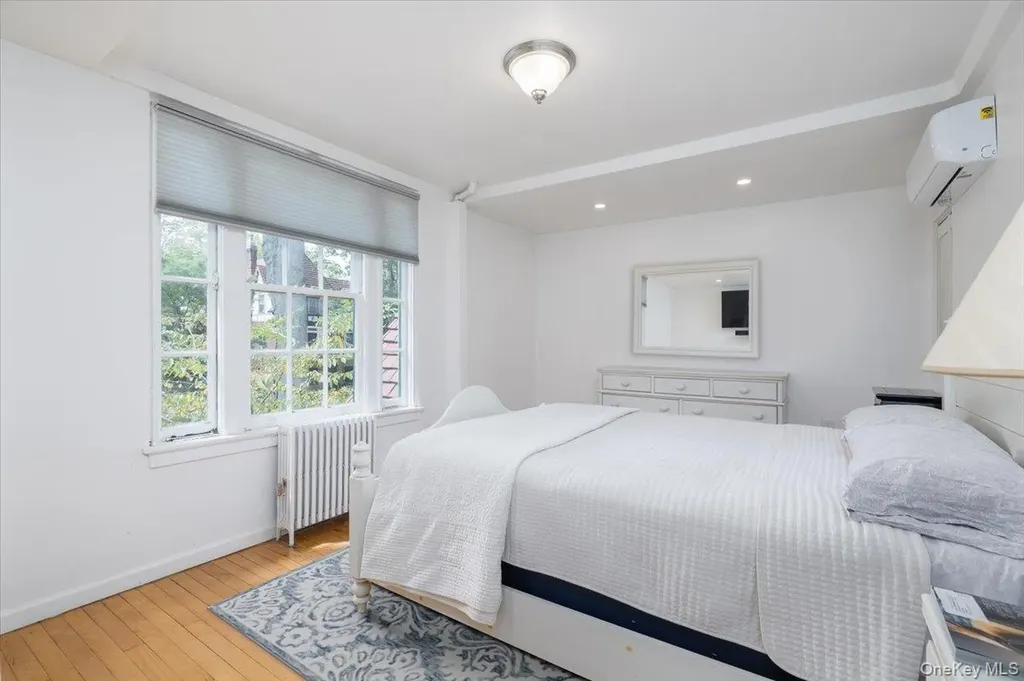 306 Burns Street Forest Hills NY 11375