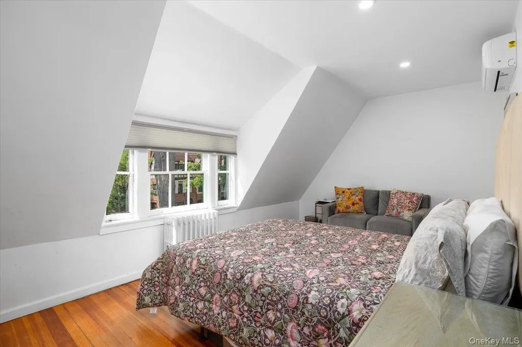 306 Burns Street Forest Hills NY 11375