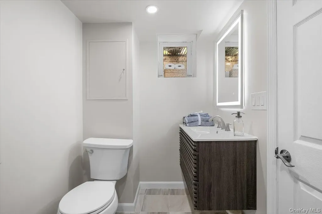 306 Burns Street Forest Hills NY 11375