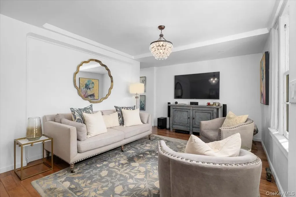 306 Burns Street Forest Hills NY 11375