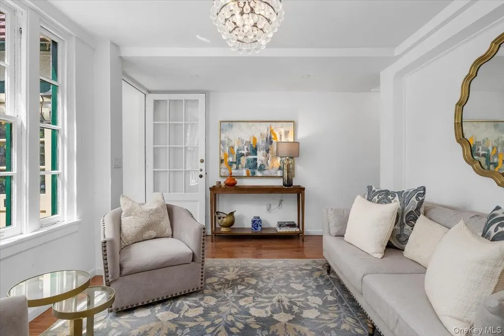 306 Burns Street Forest Hills NY 11375