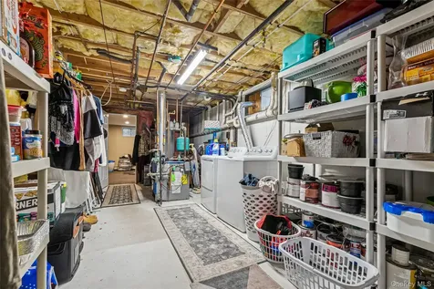 45 Meadow Court Manorville NY 11949