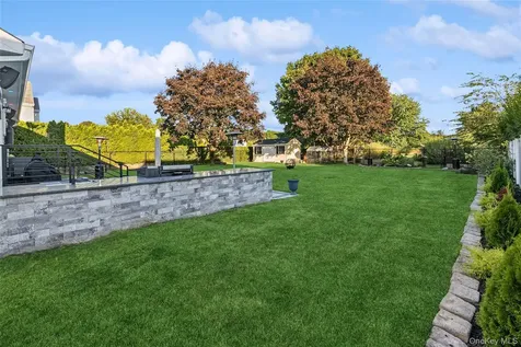 45 Meadow Court Manorville NY 11949