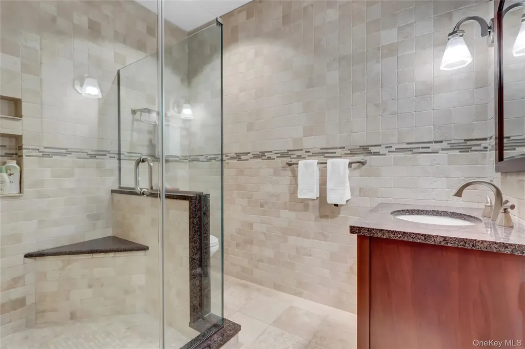 63 Dyke Road Setauket NY 11733