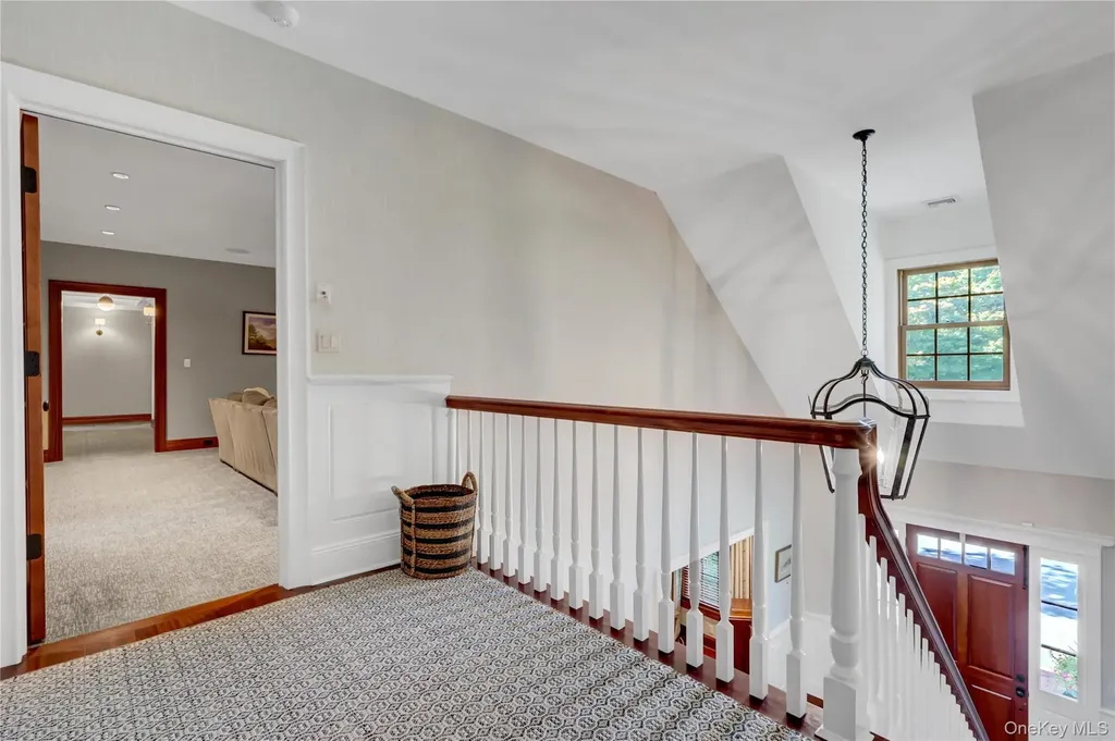63 Dyke Road Setauket NY 11733