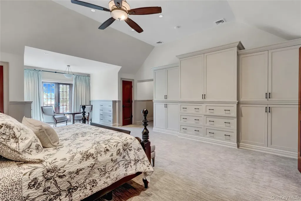 63 Dyke Road Setauket NY 11733