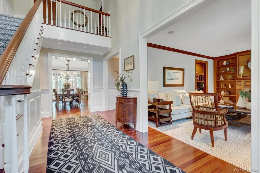 63 Dyke Road Setauket NY 11733