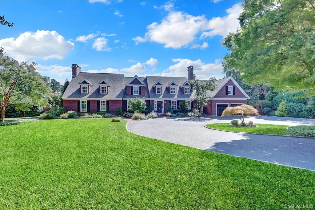 63 Dyke Road Setauket NY 11733