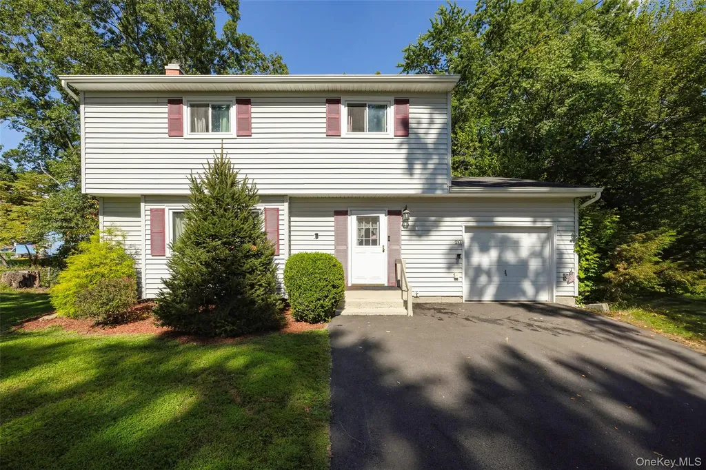 20 Jean Drive Poughkeepsie NY 12601