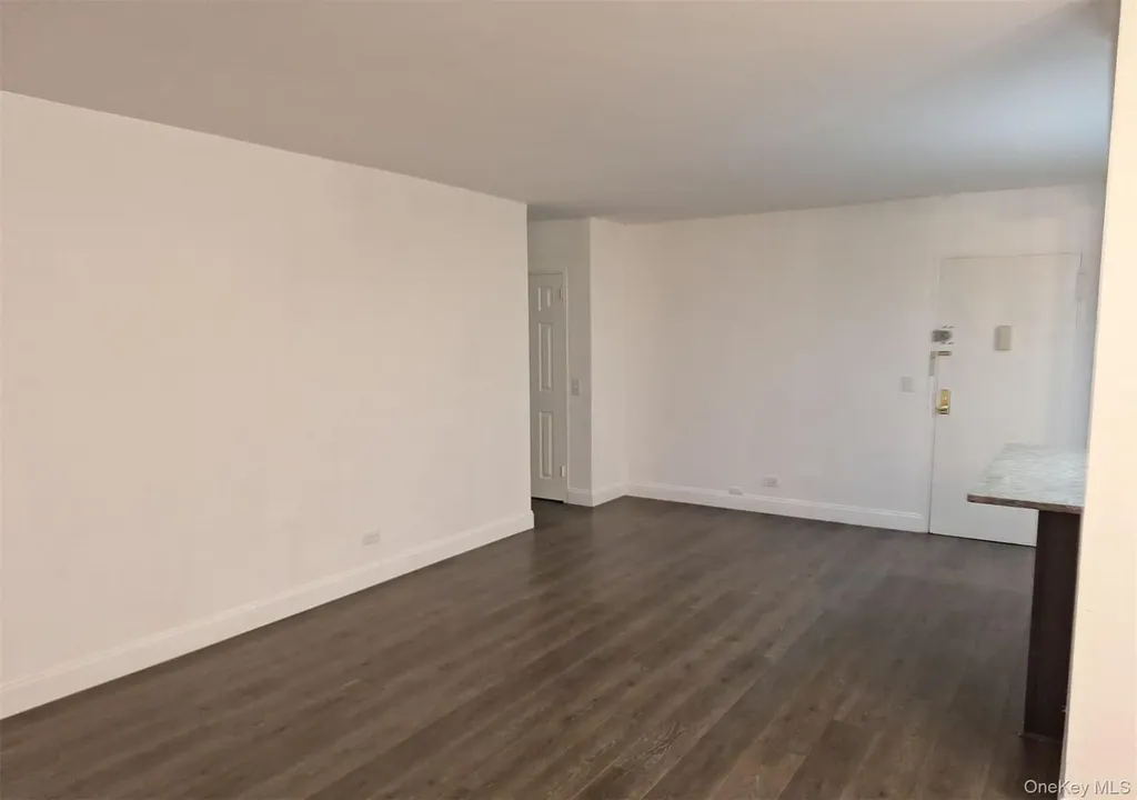 825 Morrison Avenue Bronx NY 10473
