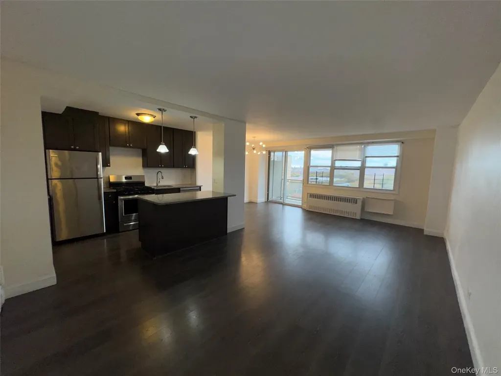 825 Morrison Avenue Bronx NY 10473