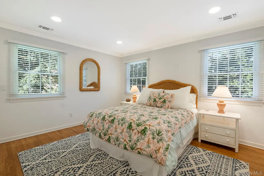 44 Midhampton Avenue Quogue NY 11959