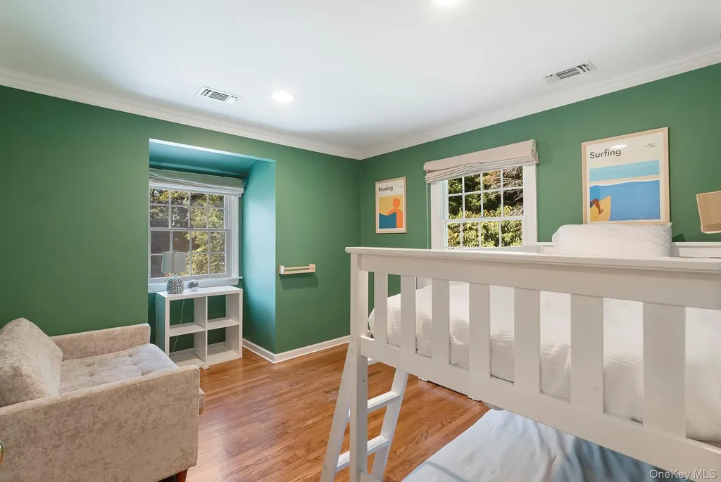44 Midhampton Avenue Quogue NY 11959